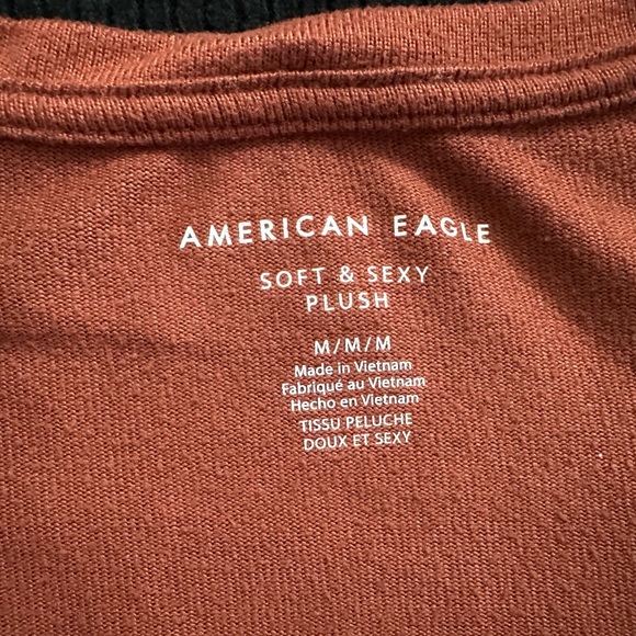 Bundle of American Eagle tops medium - Picture 2 of 9